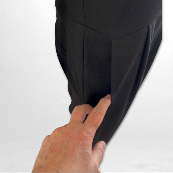 Elegant Black Jumpsuit - Picture 8 of 13